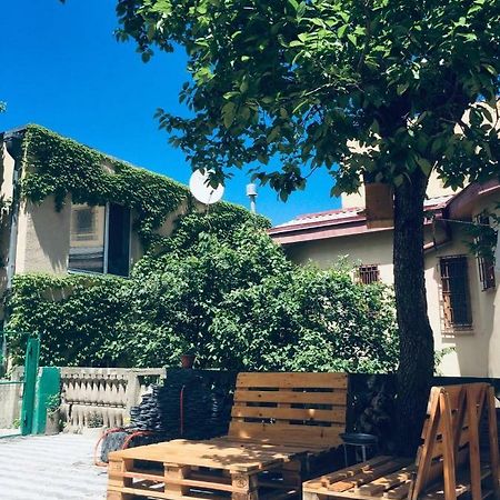 Birdhouse Rooms Tbilisi Exterior foto