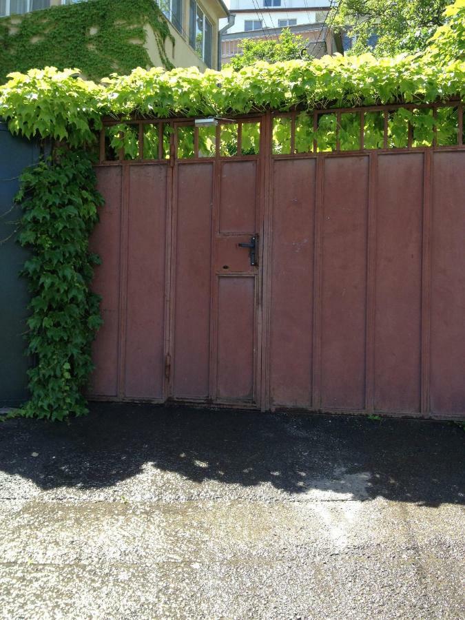 Birdhouse Rooms Tbilisi Exterior foto